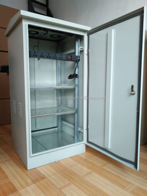 22U Outdoor Data Cabinet 600 x 600